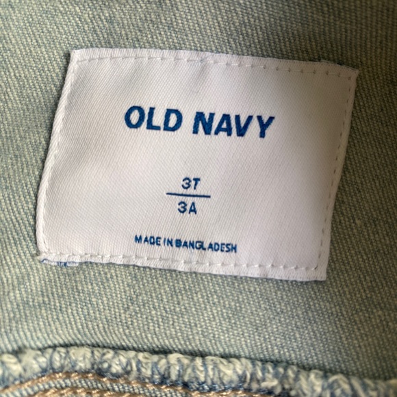 Old Navy toddler jean jacket - size 3T - Picture 7 of 8